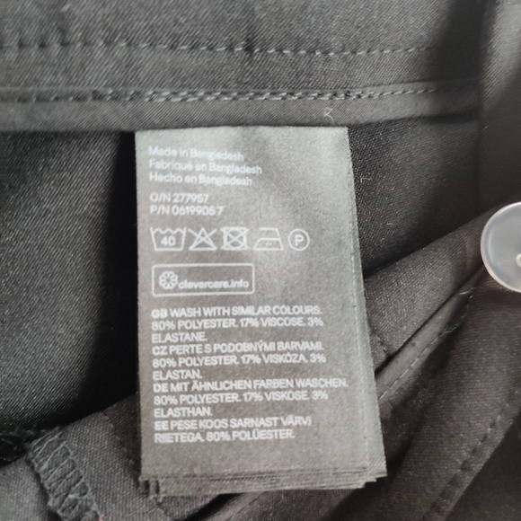 H&M|| Black shorts Size EUR 36 - Picture 5 of 10